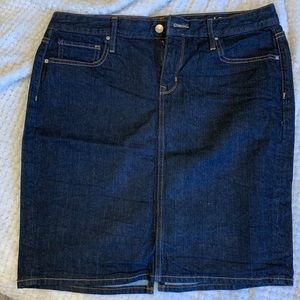 NWOT GAP 1969 Dark Denim Skirt